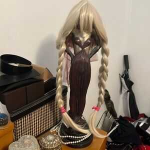 Blonde Halloween wig.